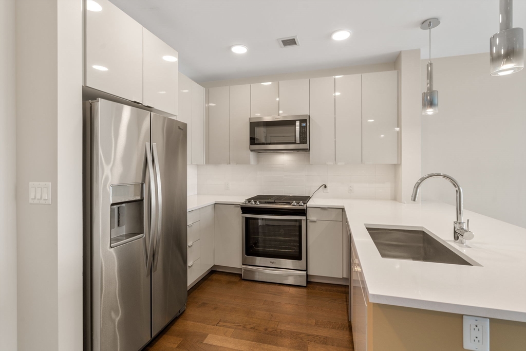 65 Lewis St. # 211