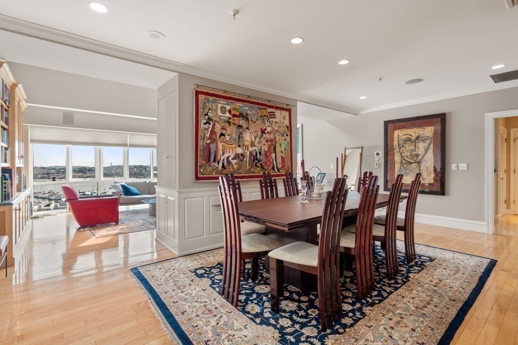 197 Eighth St Unit: PH212