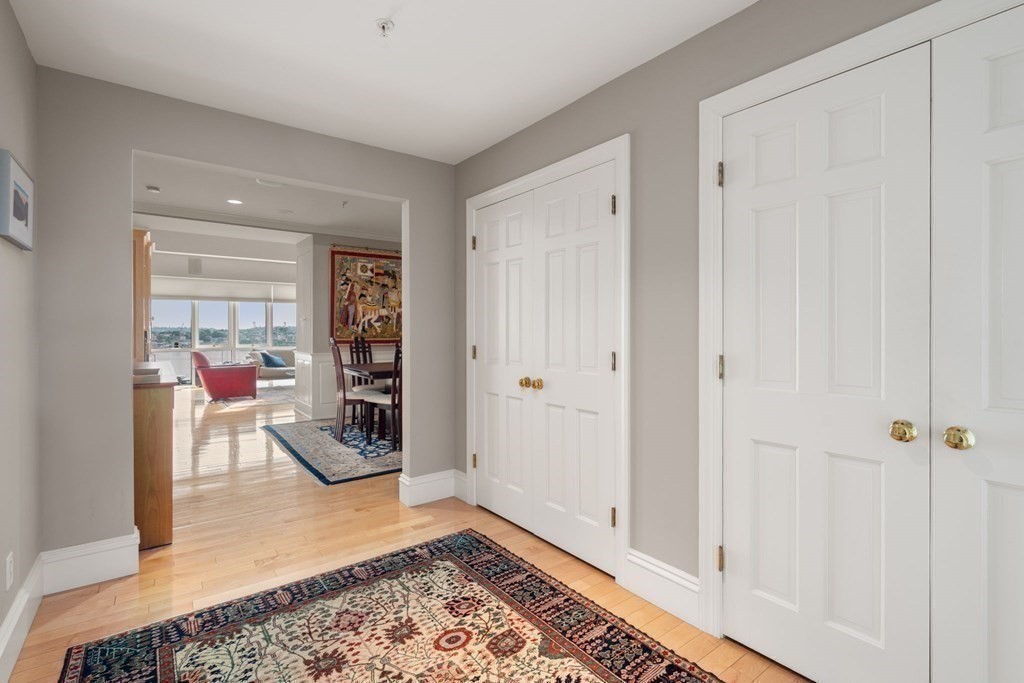 197 Eighth St Unit: PH212