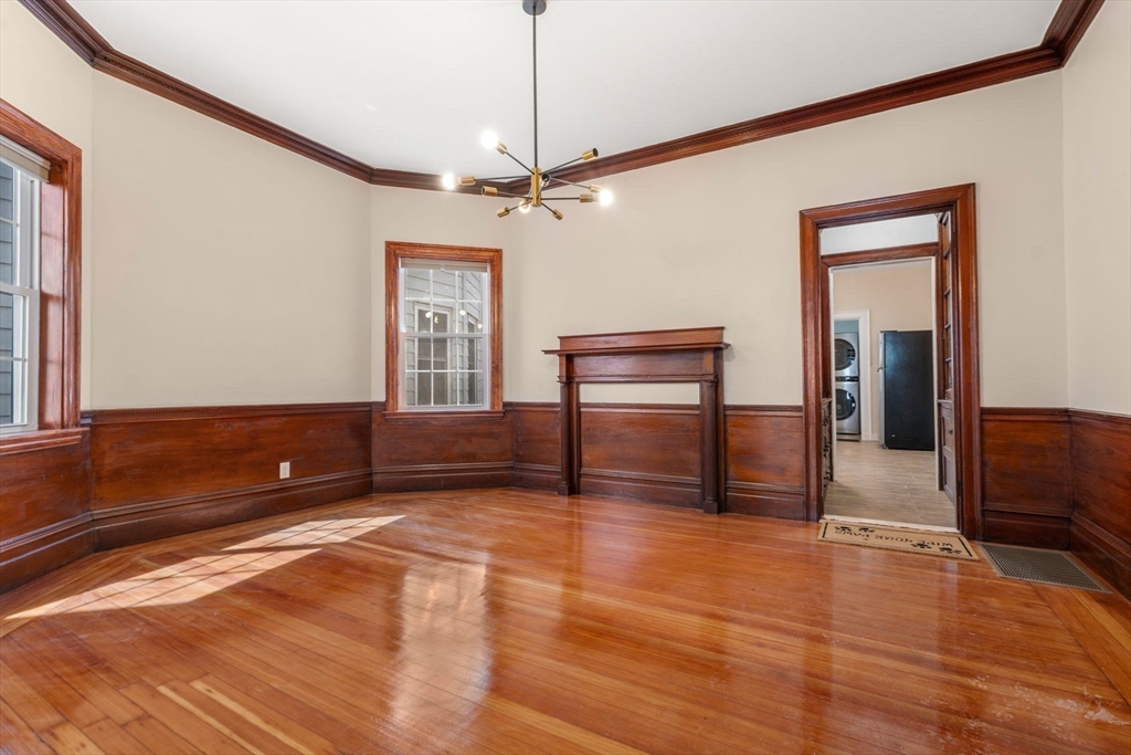 11 1/2 Spring Park Ave # 1