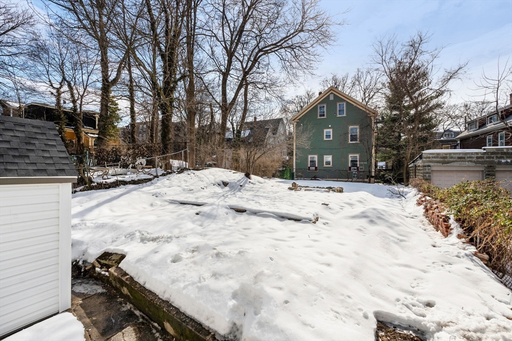 11 1/2 Spring Park Ave # 1