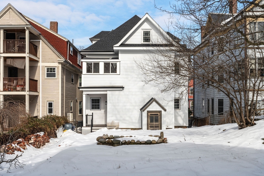 11 1/2 Spring Park Ave # 1