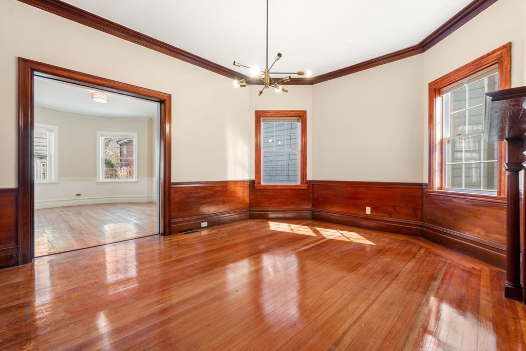 11 1/2 Spring Park Ave # 1