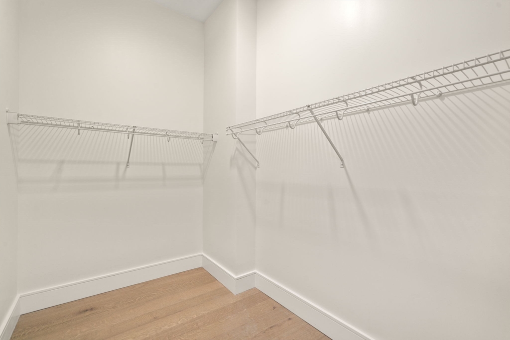 301 Border St. # 402