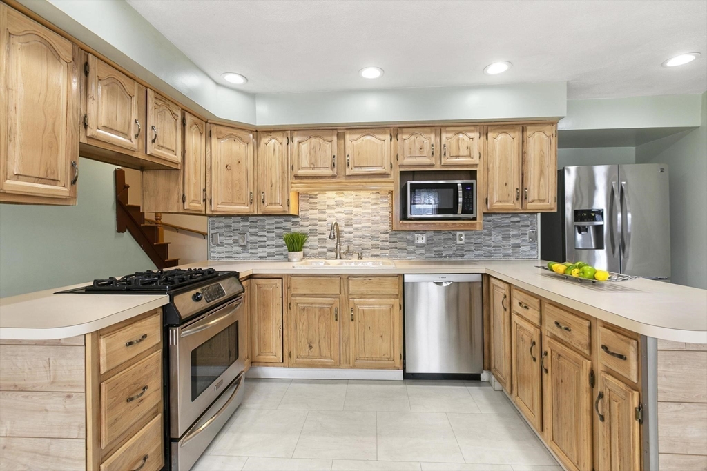 1052 Main Street # 2