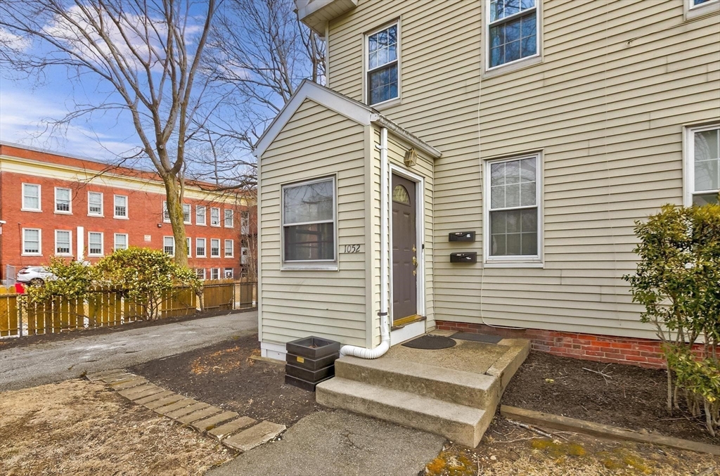 1052 Main Street # 2