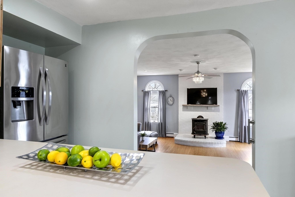 1052 Main Street # 2