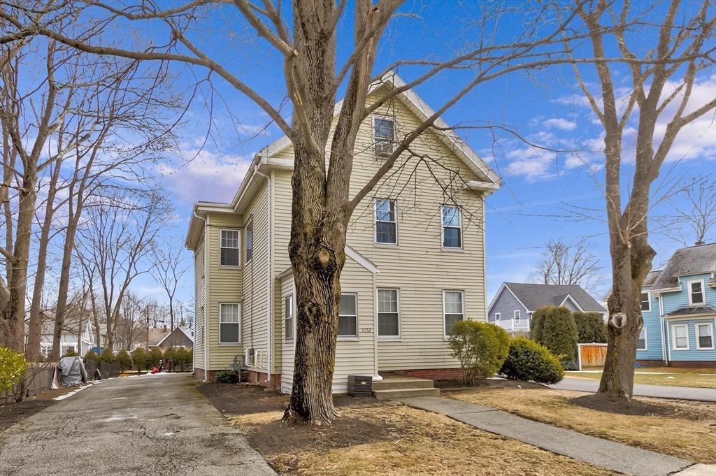1052 Main Street # 2