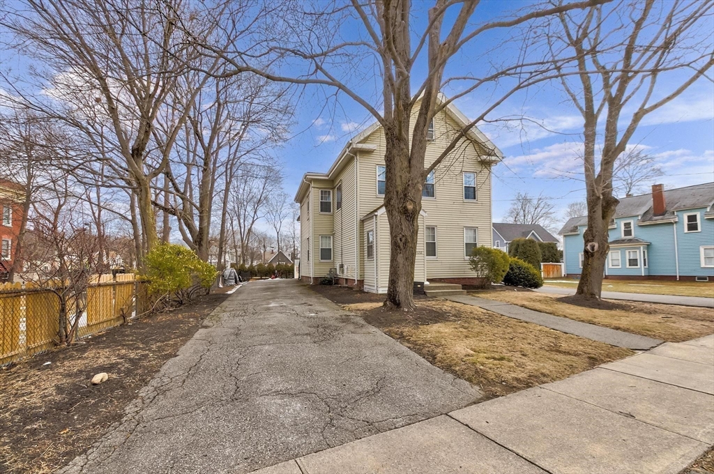 1052 Main Street # 2