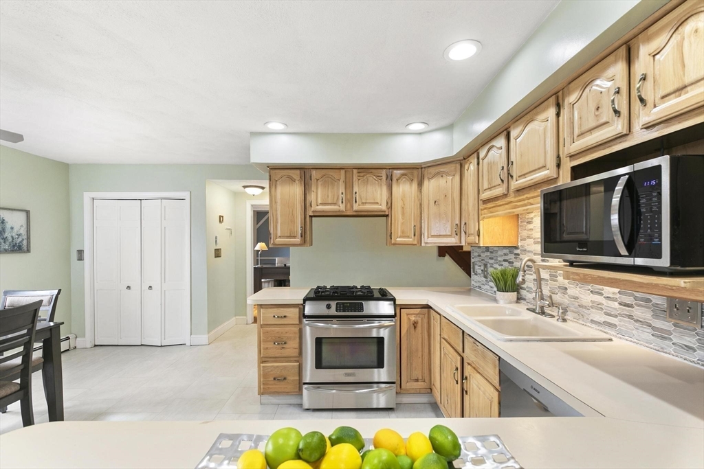 1052 Main Street # 2