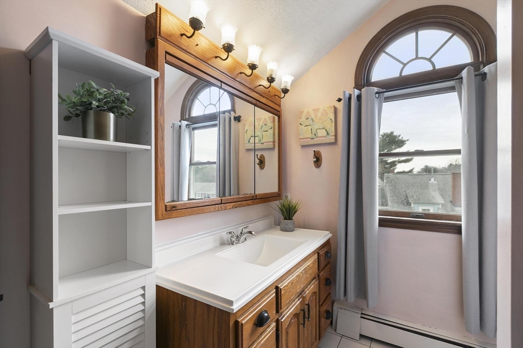 1052 Main Street # 2