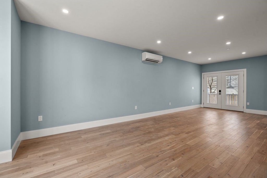 21 Prescott St # 21