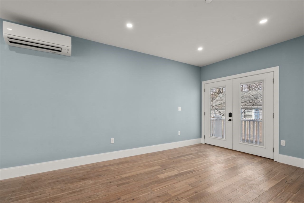21 Prescott St # 21