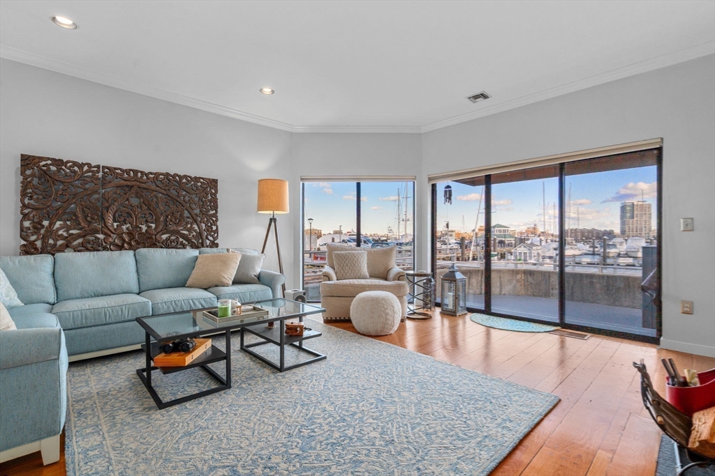 48 Shipway Place # 48