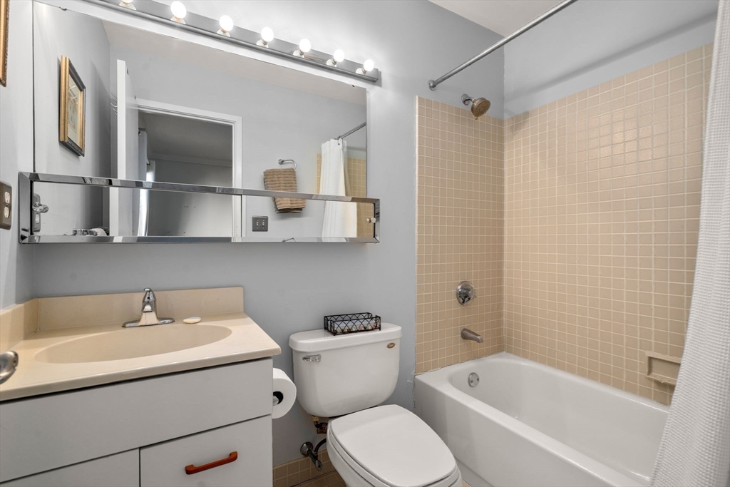 48 Shipway Place # 48