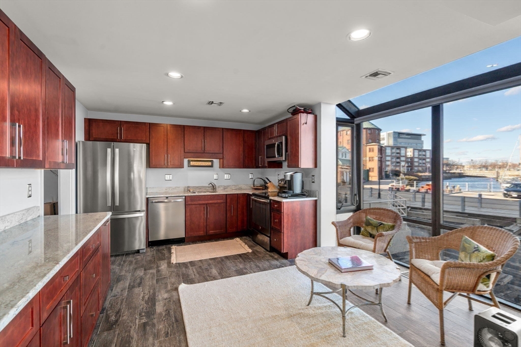 48 Shipway Place # 48