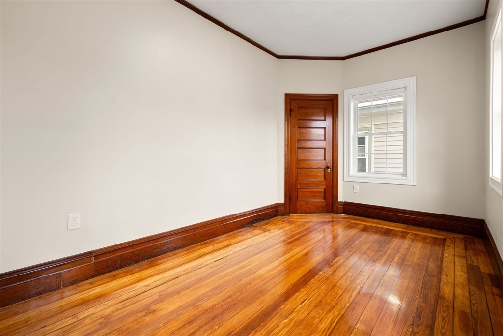 11 1/2 Spring Park Ave # 2