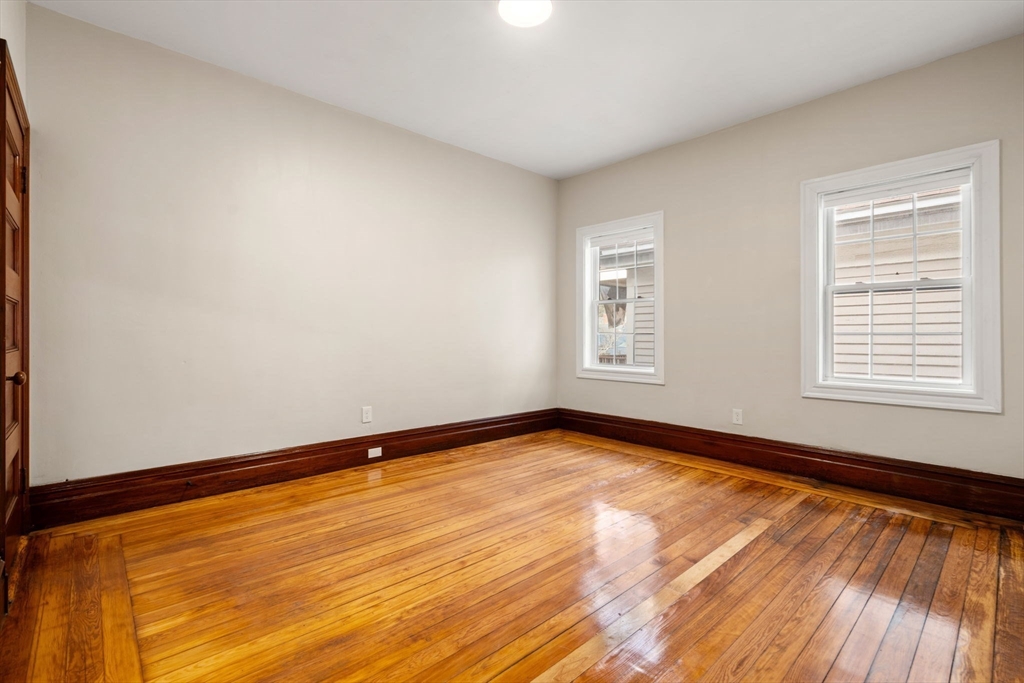 11 1/2 Spring Park Ave # 2