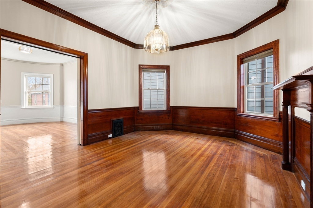 11 1/2 Spring Park Ave # 2