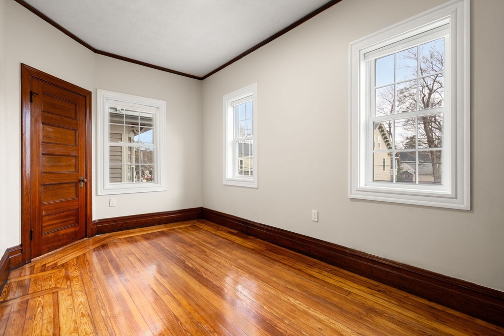 11 1/2 Spring Park Ave # 2