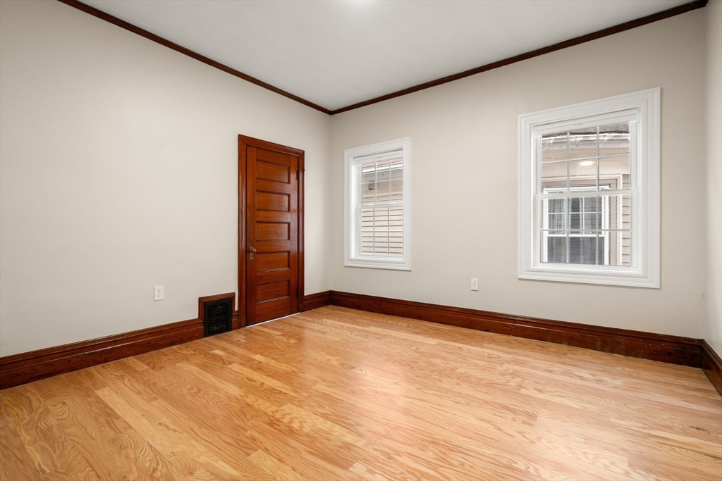 11 1/2 Spring Park Ave # 2