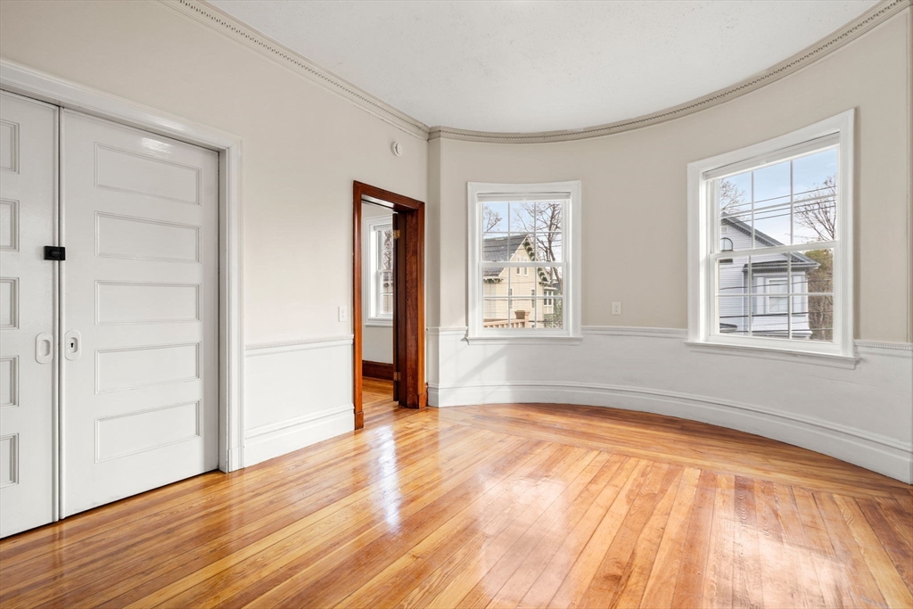 11 1/2 Spring Park Ave # 2