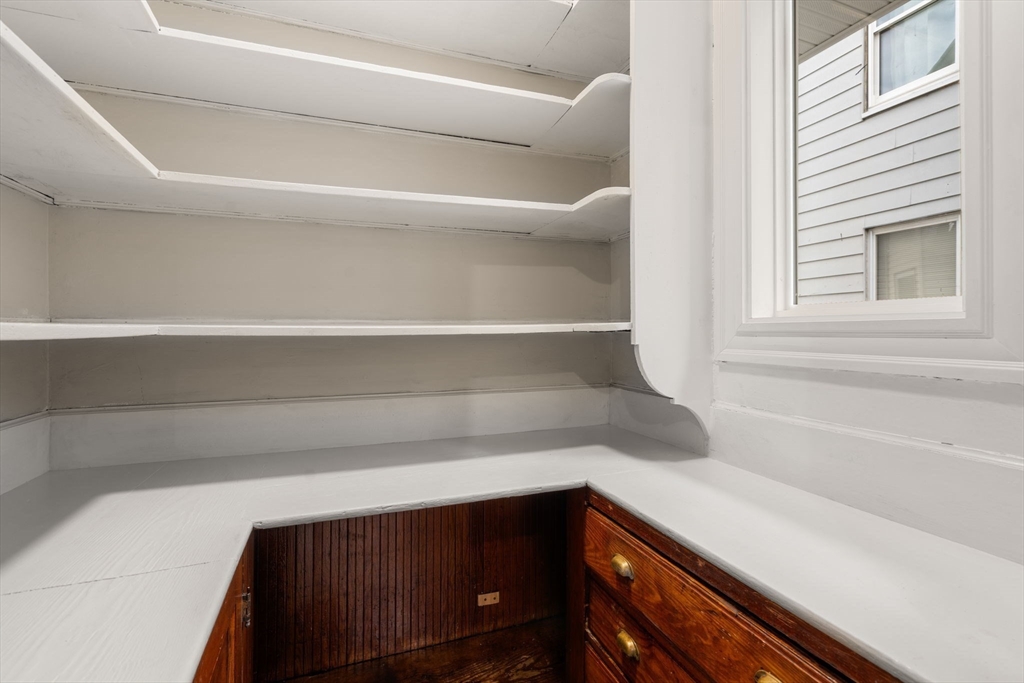 11 1/2 Spring Park Ave # 2