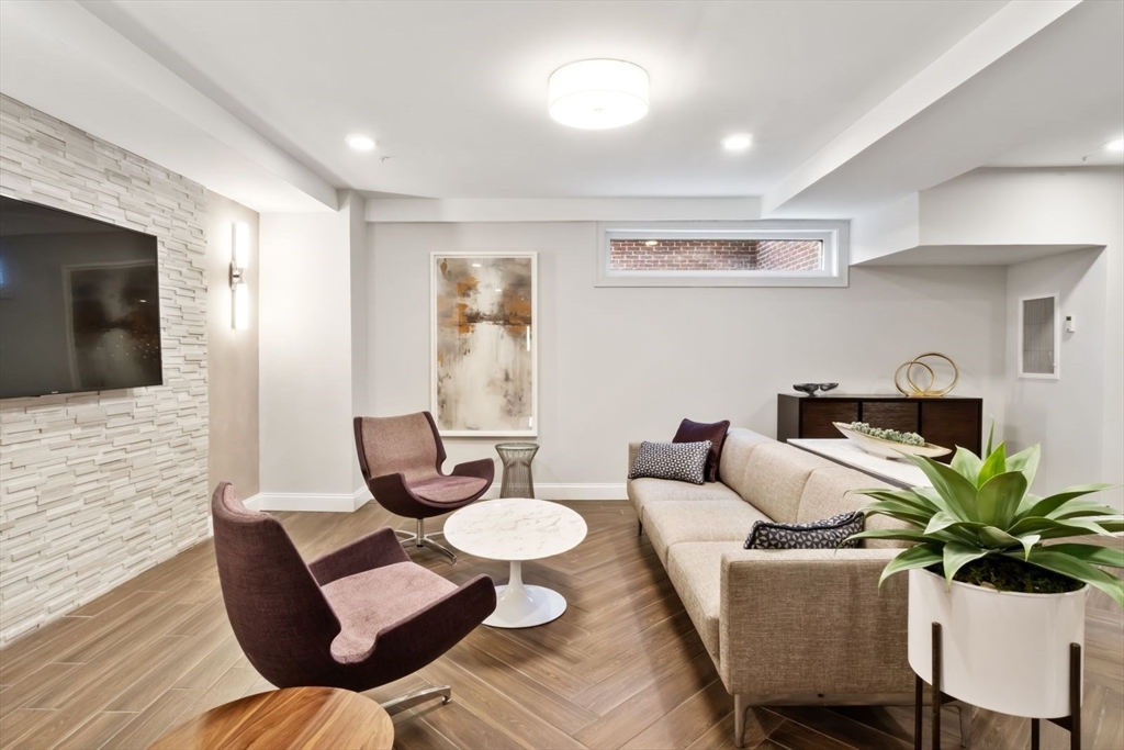 771 Harrison Avenue # 2G