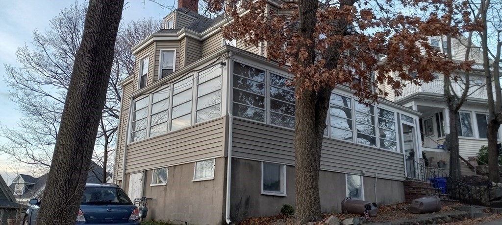 93 Rockland Ave # 1