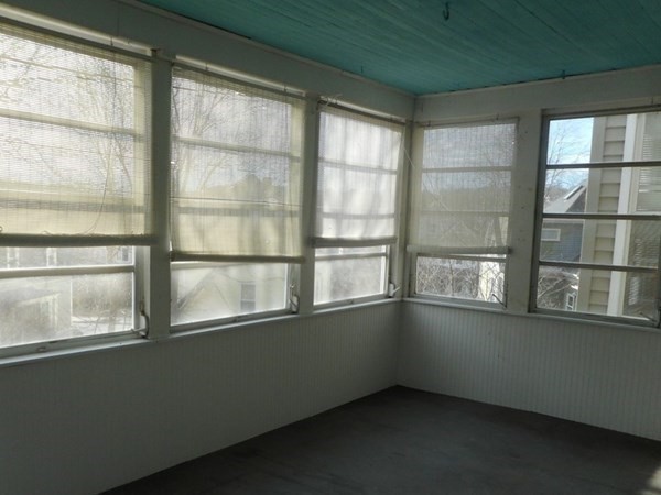 93 Rockland Ave # 1