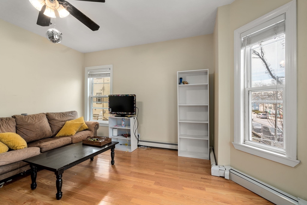 3266 Washington # 1F