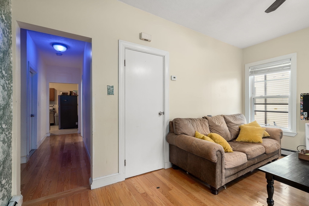 3266 Washington # 1F