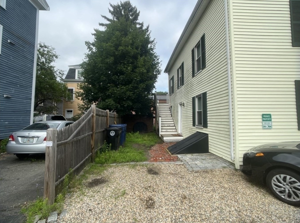 9 Hodges Ct # 2F