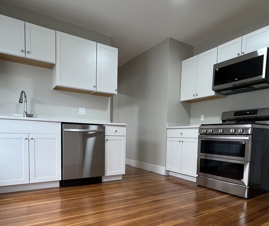 82-84 River St # 82