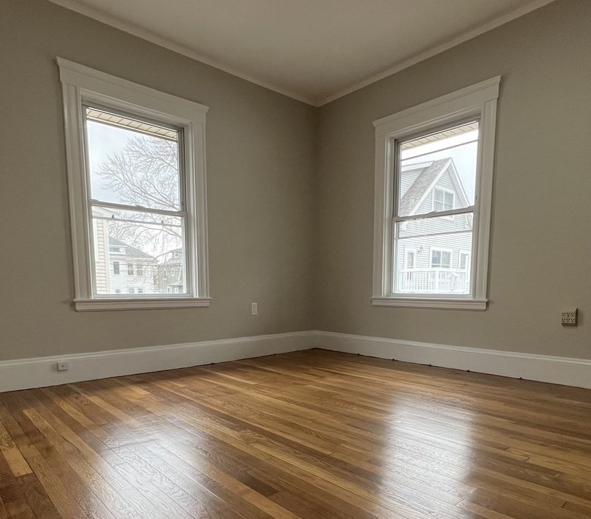 82-84 River St # 82