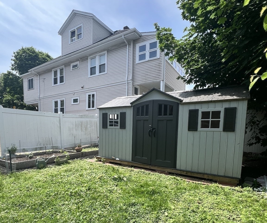 82-84 River St # 84
