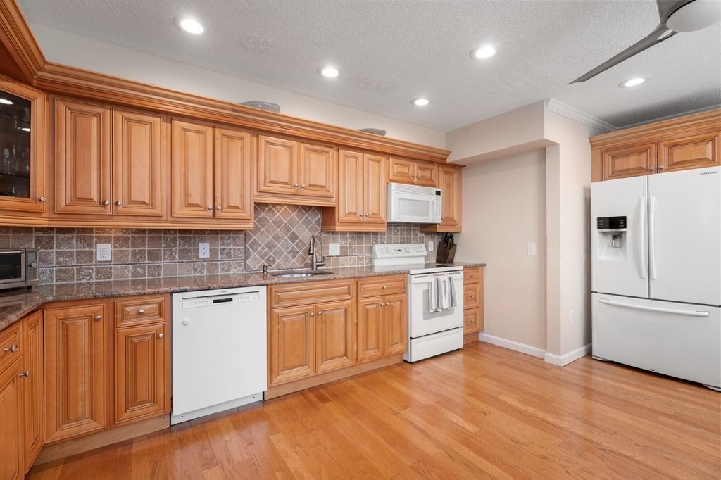 106 Thirteenth St # 302