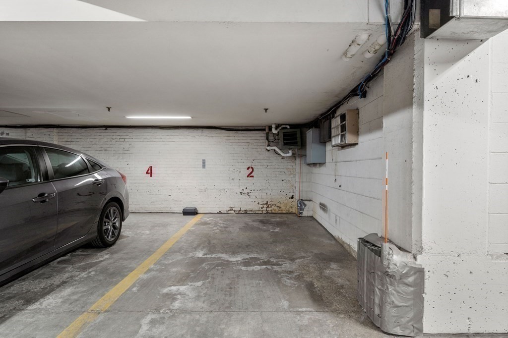 106 Thirteenth St # 302