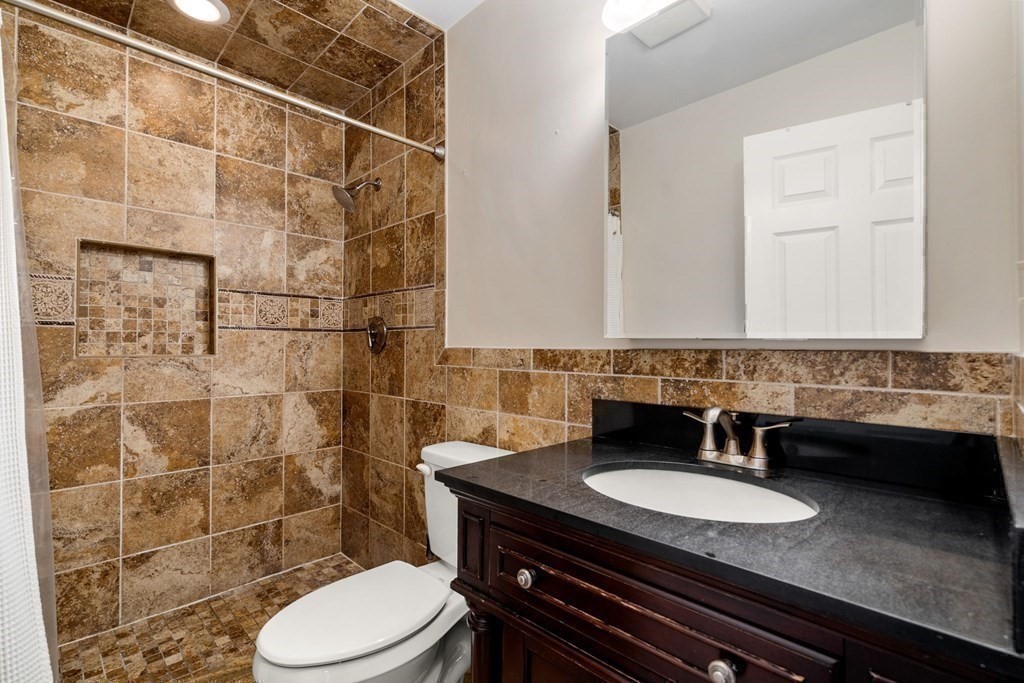 106 Thirteenth St # 302