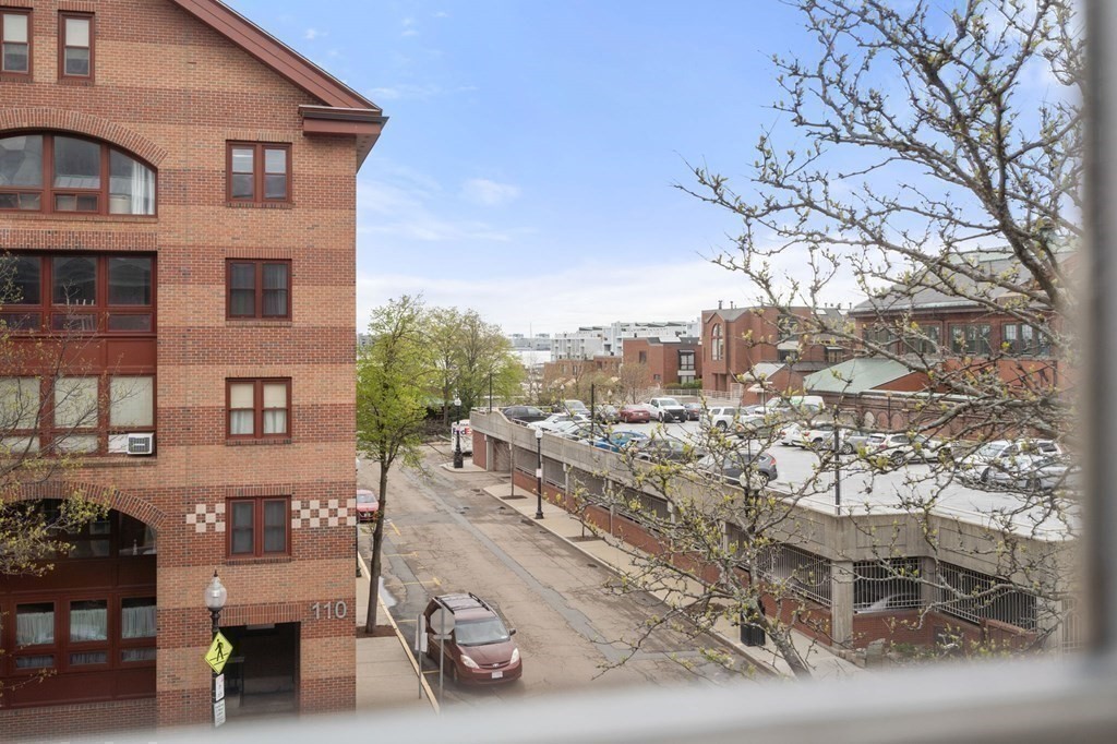 106 Thirteenth St # 302