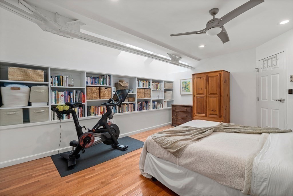 106 Thirteenth St # 302