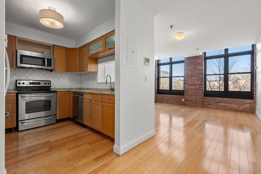 150 Orleans St. # 203