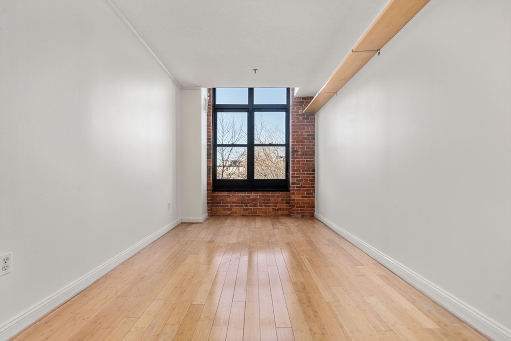 150 Orleans St. # 203