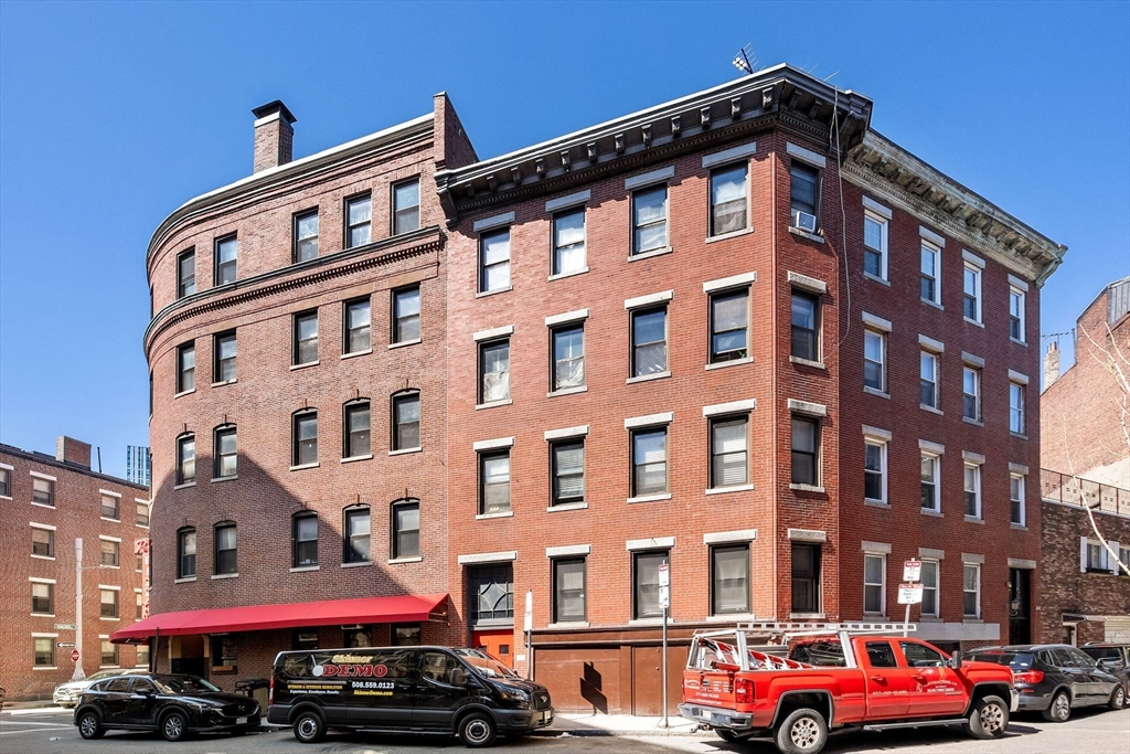 76-78 N Margin St # 4