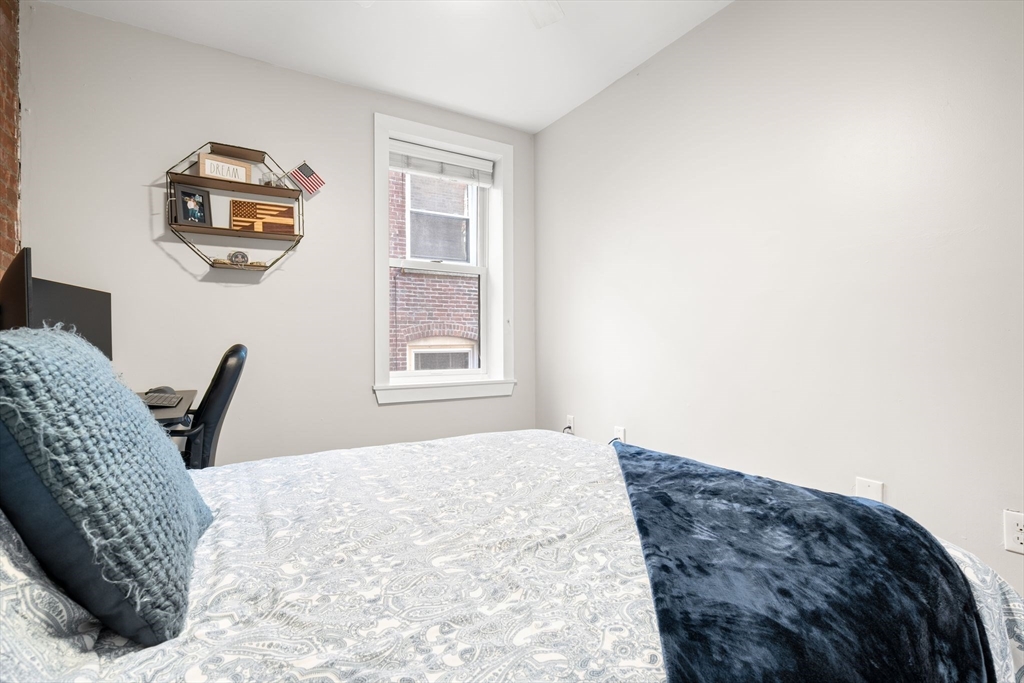 76-78 N Margin St # 4