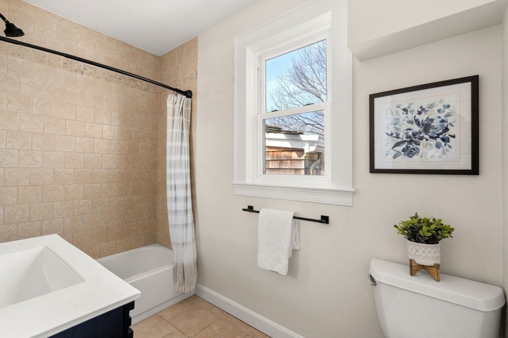 202 Elm St. North # 2
