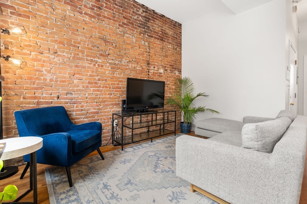 645 Tremont St # 2