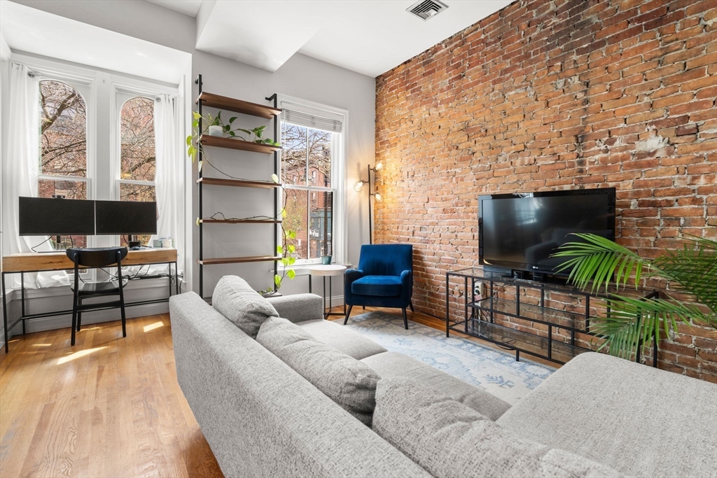 645 Tremont St # 2