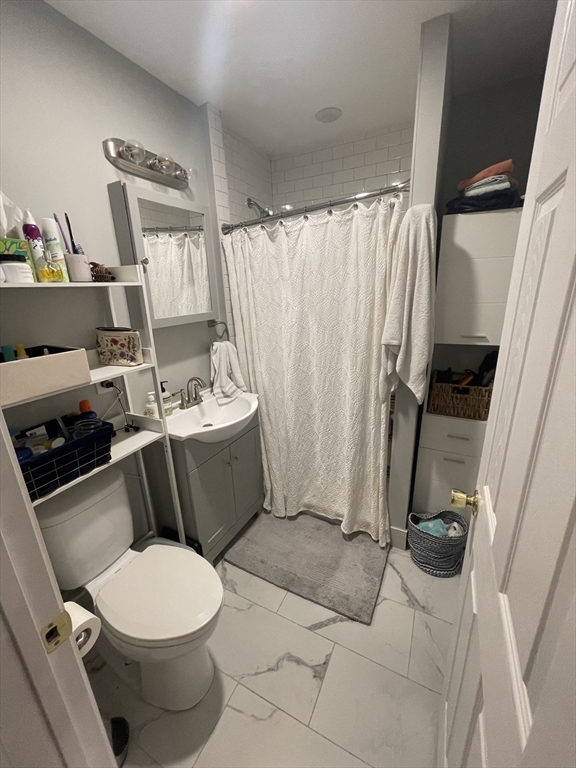 14 Cleveland Pl # 3