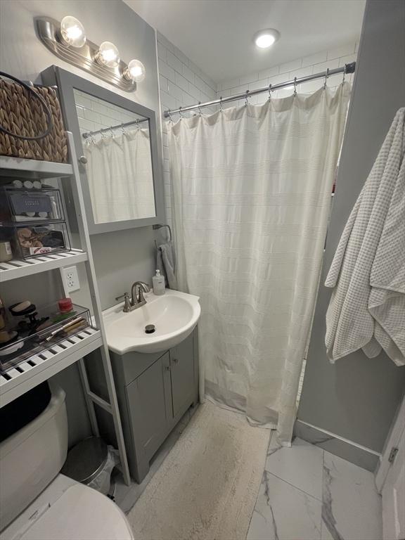 14 Cleveland Pl # 3